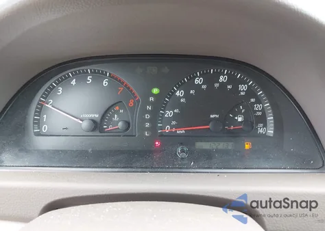 2003 Toyota Camry Le z USA, uszkodzony, nr VIN 4T1BE32K93U728791